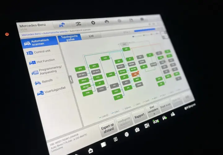 Mercedes-Benz Diagnose-Tool zeigt Topologie-Grafik mit Modulen, die über das doip protocol kommunizieren.