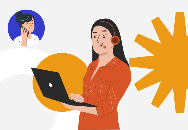 Eine Frau mit Headset arbeitet im **contact center** am Laptop. Eine Kundin telefoniert im Hintergrund.